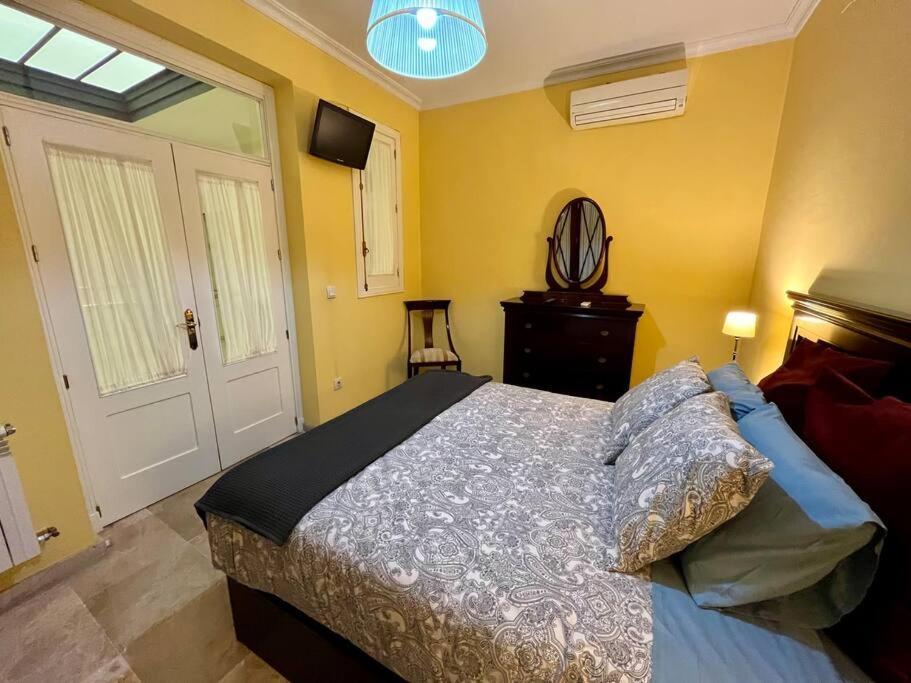 Apartamento Suite Alameda De Hercules セビリア エクステリア 写真
