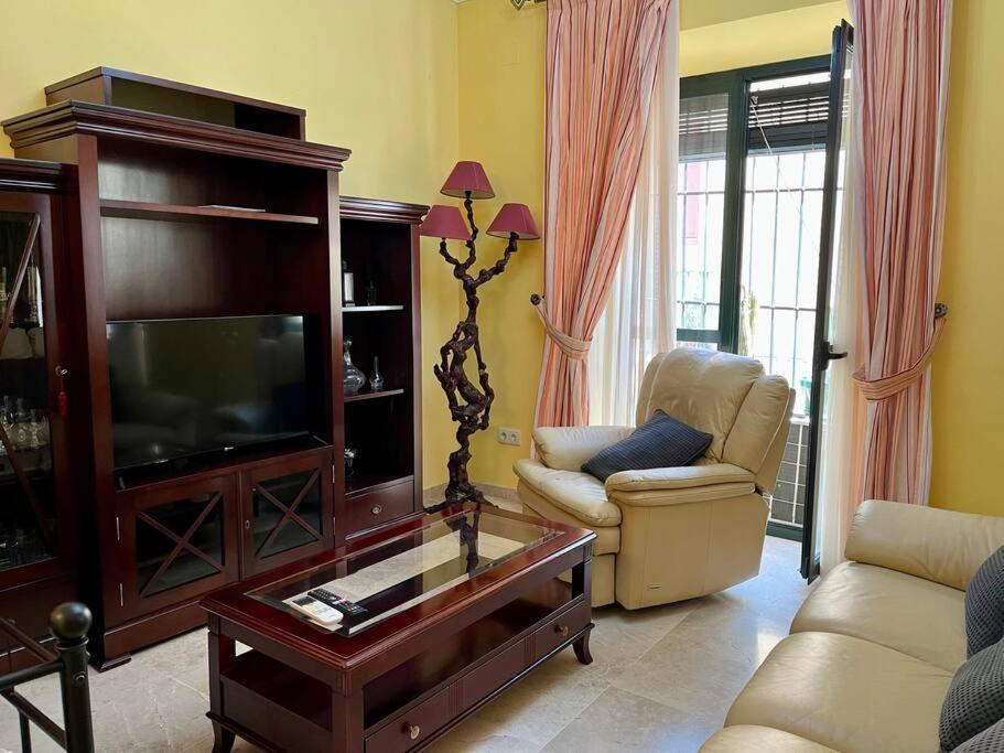 Apartamento Suite Alameda De Hercules セビリア エクステリア 写真