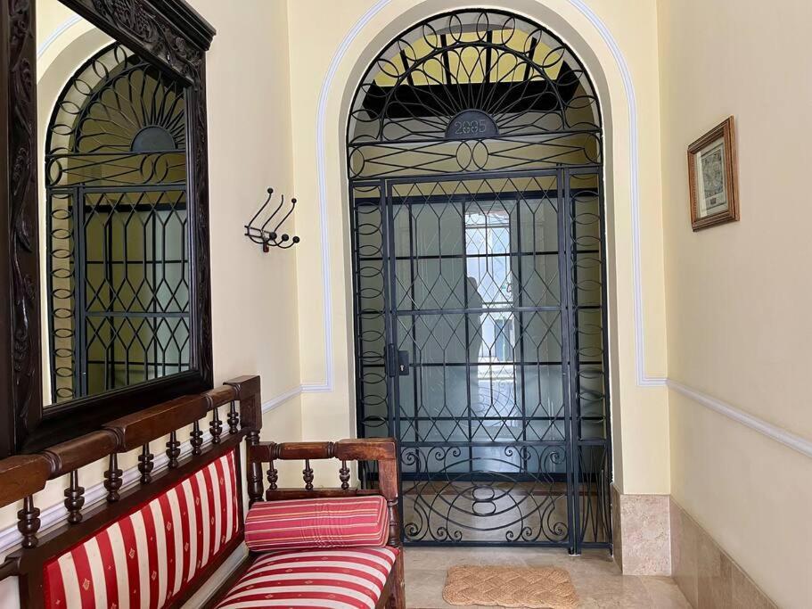 Apartamento Suite Alameda De Hercules セビリア エクステリア 写真